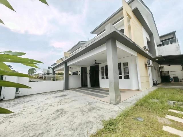 MODERN CLUSTER HOME Kangkar Pulai Spacious Family Living