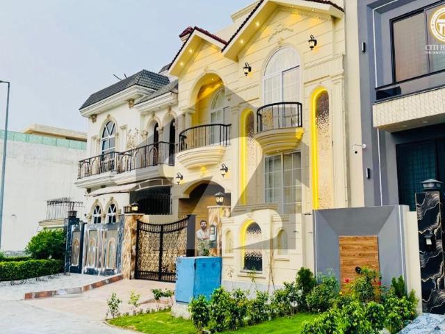 Modern Classic 5 Marla House for sale Phase 1 block DD Citi Housing Gujranwala Citi Housing Society