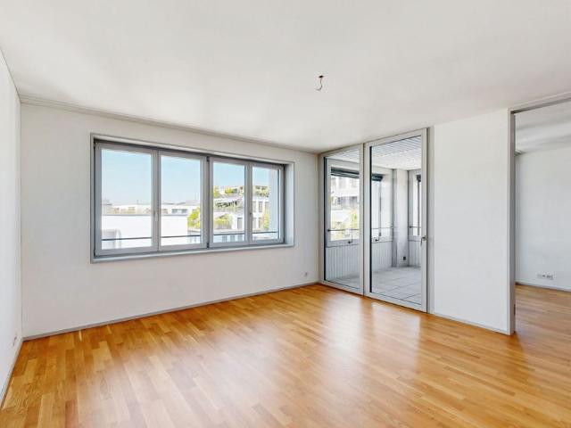 Modern and central apartment in Zurich – limited until 31.01.2028!