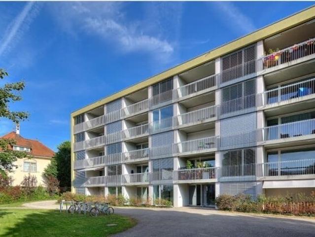 Modern and centrally living