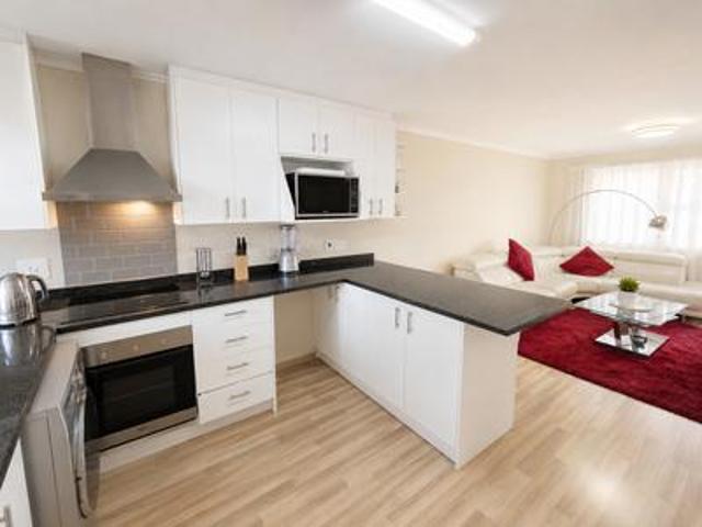 modern and spacious 1 bed 1 bath apa.