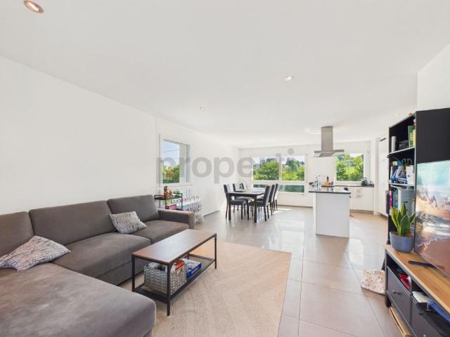 Modern and spacious 3.5 room apartment in Adliswil