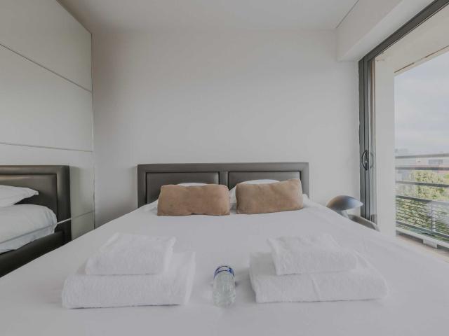 Modern Apt with Balcony 1BD/4P Levallois Perret