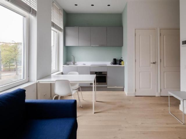 Modern Apartment Near Rotterdam City Center with AC