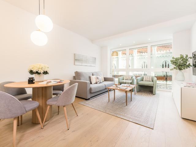 Modern apartment for rent in the Salamanca district