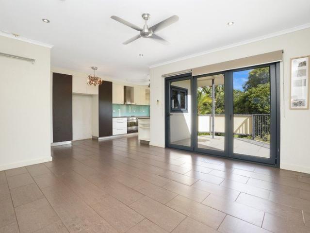 Modern Apartment in Magnificent Marrara A Golfer's Dream