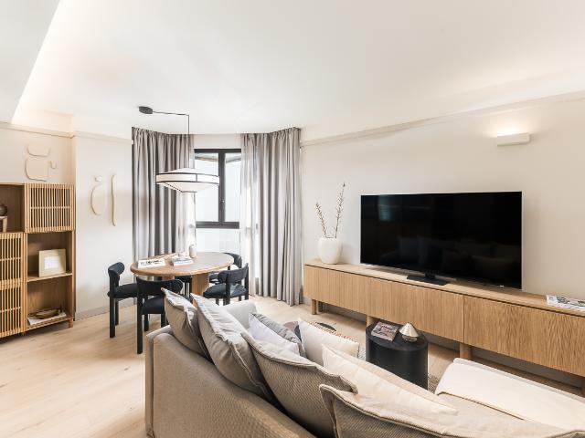 Modern Apartment in Chamberí with pool and gym
