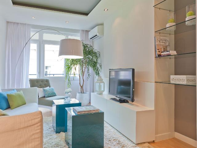 Modern apartment in prestigious neighbourhood
