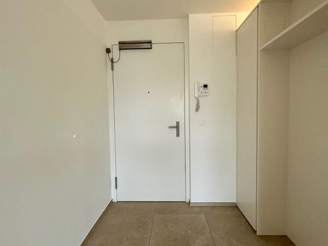 Modern apartment with balcony in the Stollturm for rent | dreamo. Ch