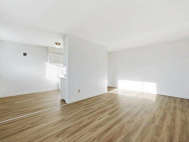 Modern Apartments With Air Conditioning Lord Robinson Apartmen