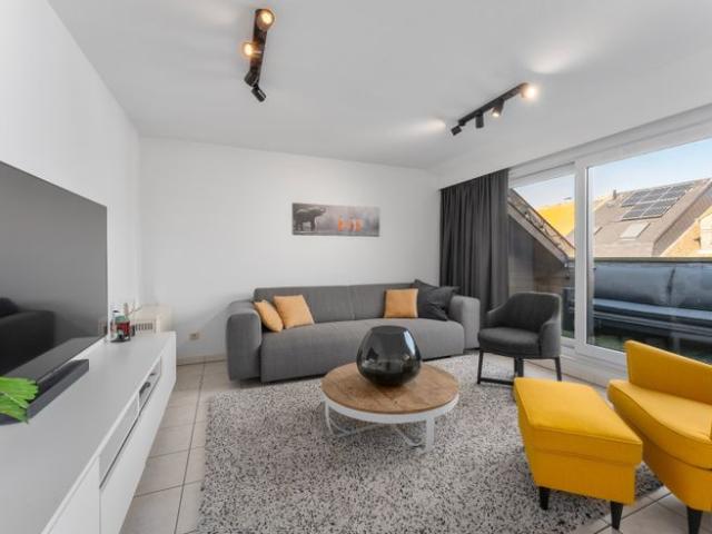 Modern appartement met ruim terras