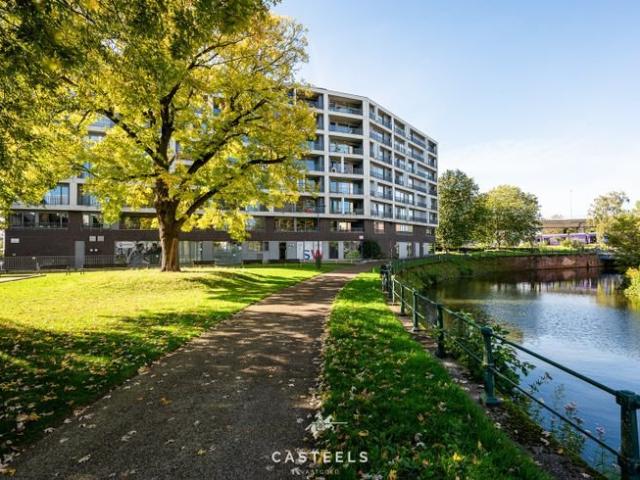 Modern appartement met weids uitzicht te koop in Gentbrugge