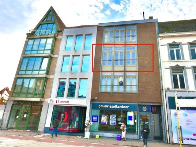Modern appartement met 2 slpk en terras in centrum Eeklo voor 295.000 EUR