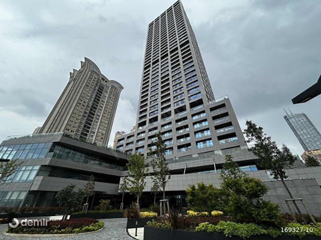 MODERN ATAŞEHİR'DE 5+1 19.KAT İSKANLI SATILIK SÜPER LÜX DAİRE