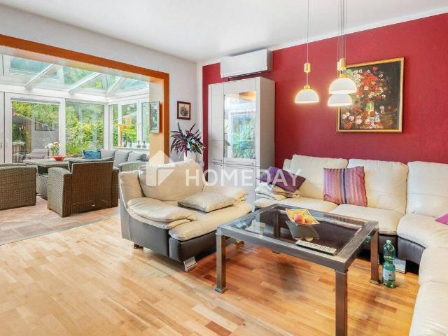 Modern ausgestattetes Einfamilienhaus mit Nießbrauchrecht auf 986 m² großem Grundstück