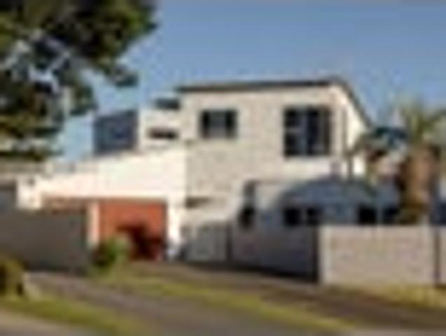 Modern Beach Living in Royal Palms