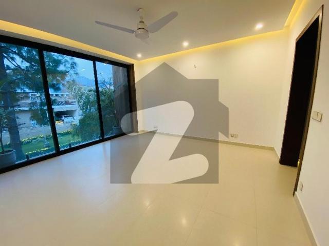 Modern Brand New House For Sale On Prime Location Having Six Bedroom with Beautiful Magrall View F 6