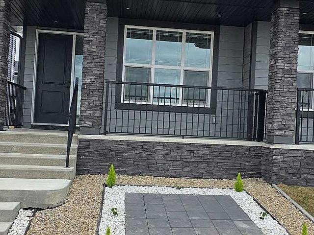 Modern Brand New 1 Bedroom + A Den Basement Suite In Creekview