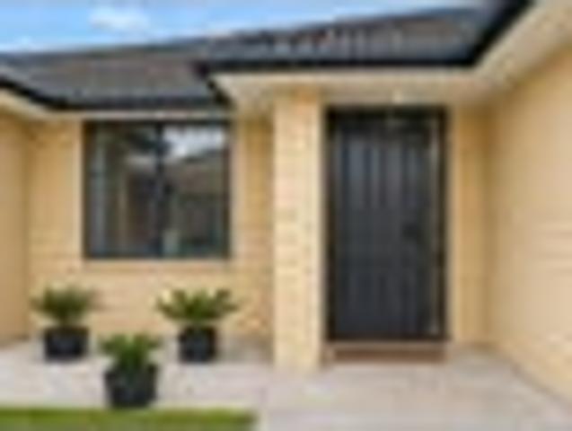 Modern Brick, Uni Location, HBHS Zone!