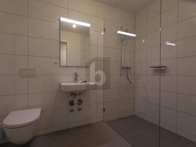 MODERN, BRIGHT FOR FAMILIES & EXPATS