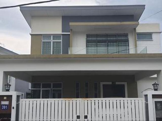 Modern Bungalow 2 Storey Next To Playground Surau Gated