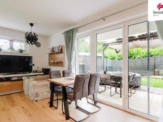 Modern & gemütlich 3 Zimmer Wohnung mit Garten, Garage & Carport BJ 2022