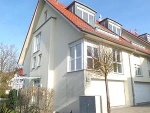 Modern, großzügig und lichtdurchflutet leben in ruhiger Top Lage Provisionsfrei 4 bis 5 Zimmer