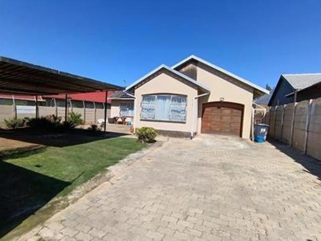 modern ground floor garden unit in g.
