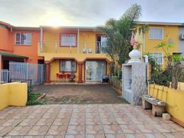 modern double storey house on the ma.