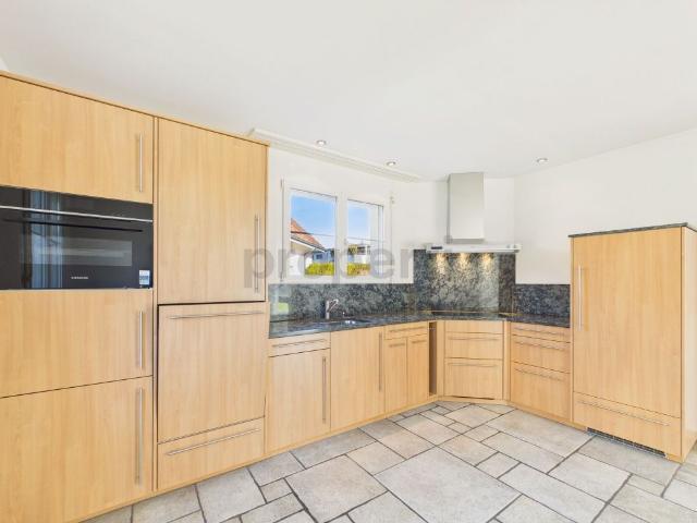 Modern detached 5.5 room single family house with double garage and two E charging stations in Lindau