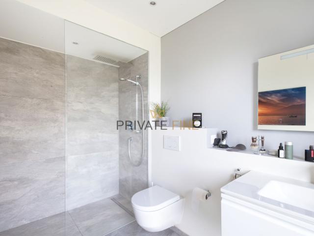 Single family house with 5 rooms on sale in Minusio 225 m² | dreamo. Ch