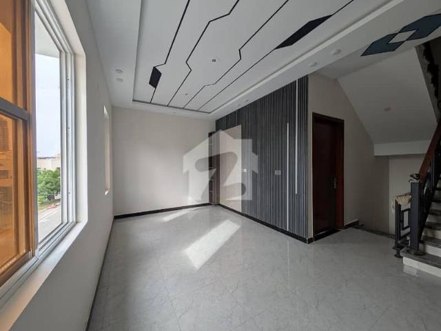 Modern Design House