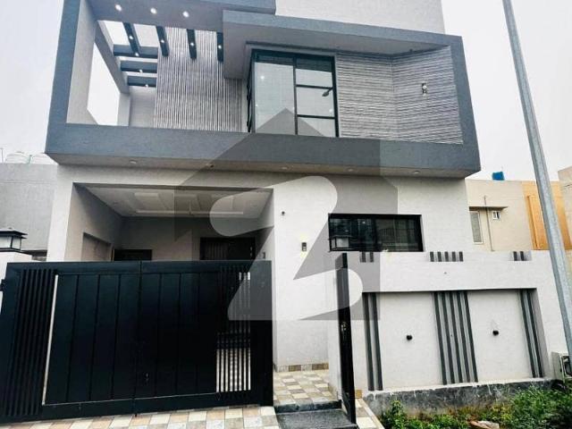 Modern Designer 5 Marla House For Sale, Paragon City