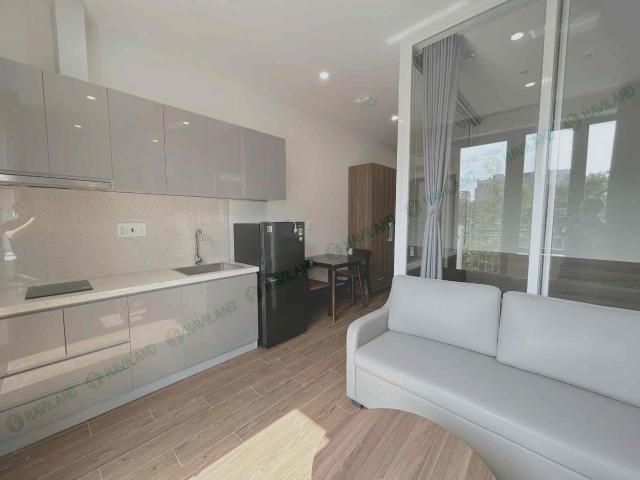 MODERN DREAM HOME | FULL KITCHEN & BEDDING | POOL & GYM