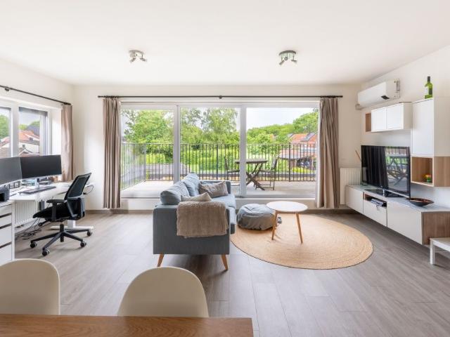 Modern duplexappartement met terras en zicht op groen in Brasschaat te huur!