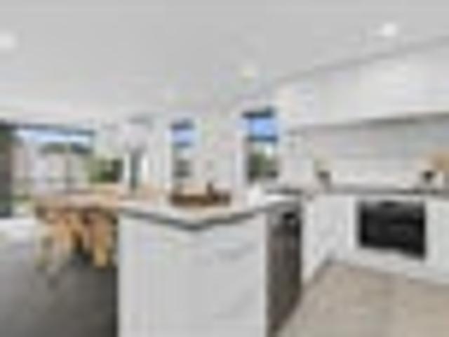 Modern, Easy Care Living Near Taranaki Base.