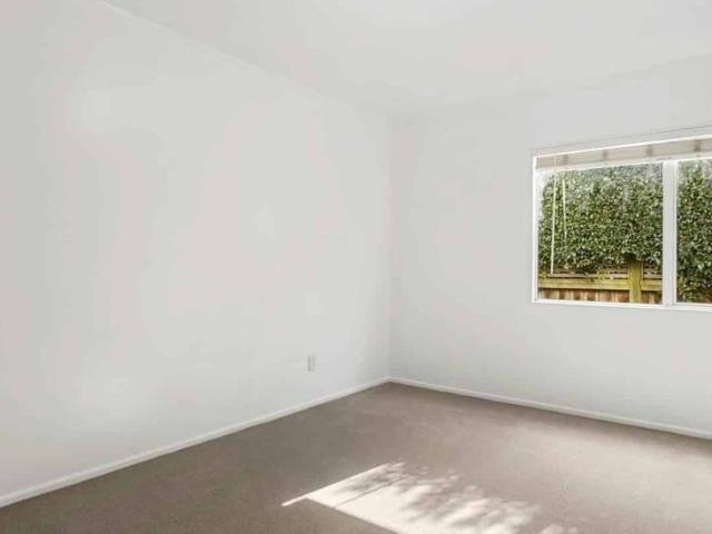 Modern & Easy Living