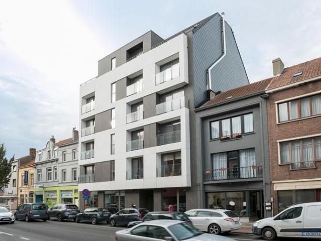 Modern éénslaapkamerappartement in residentie Prima Vera