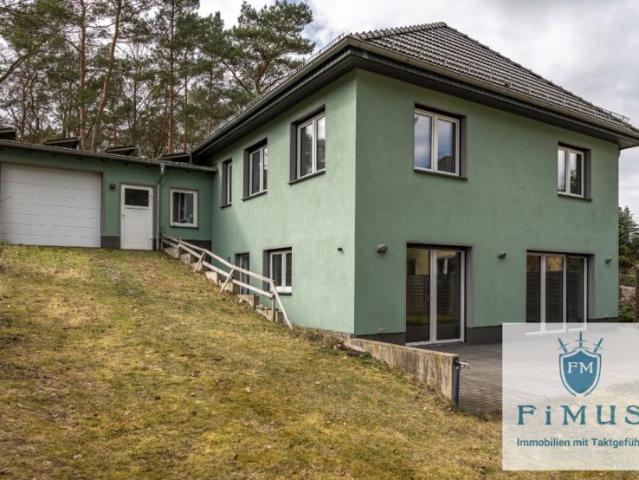 Modern Effizient Bezugsfertig Einfamilienhaus mit viel Grün und Platz für die Familie