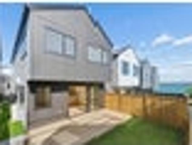 Modern Elegance Meets Coastal Living
