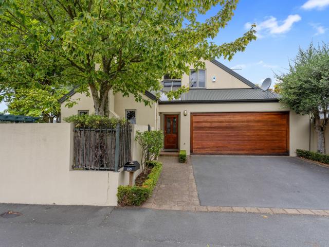 Modern Elegance Meets Family Comfort Four Bedroom Gem in Prime School Zones