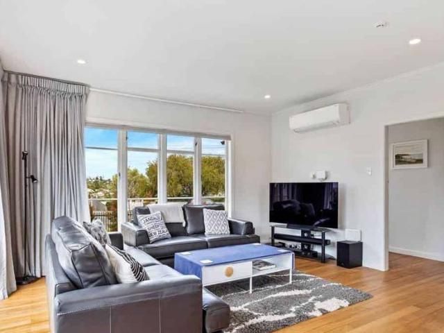 Modern Elegance Meets Family Comfort in Henderson