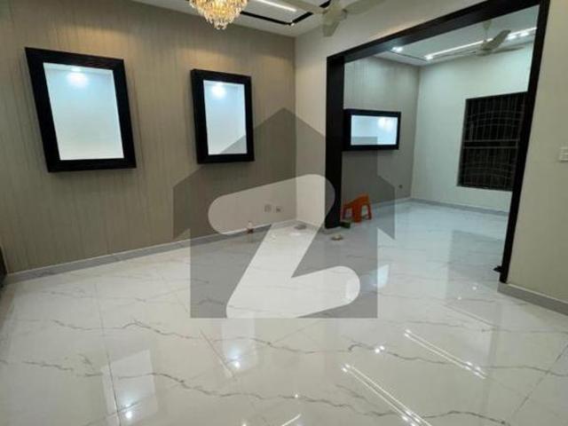 Modern elevation 5 marla house for sale | gas available | lda approved sector | bahria town lahore bahria town block aa