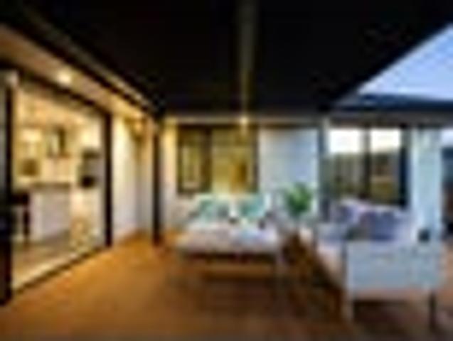 Modern, Executive and ready to move!