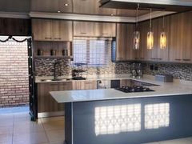 modern family oasis– move in ready w.