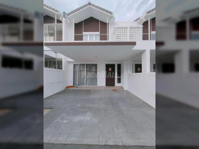 Modern Family Home | Fully Furnished @ Dayana 2, Bandar Baru Nilai