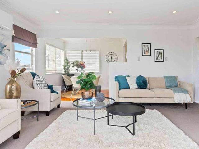 Modern Family Home in Howick