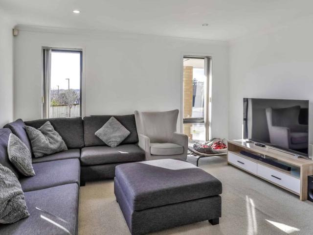 Modern Family Home in Sought After Millwater