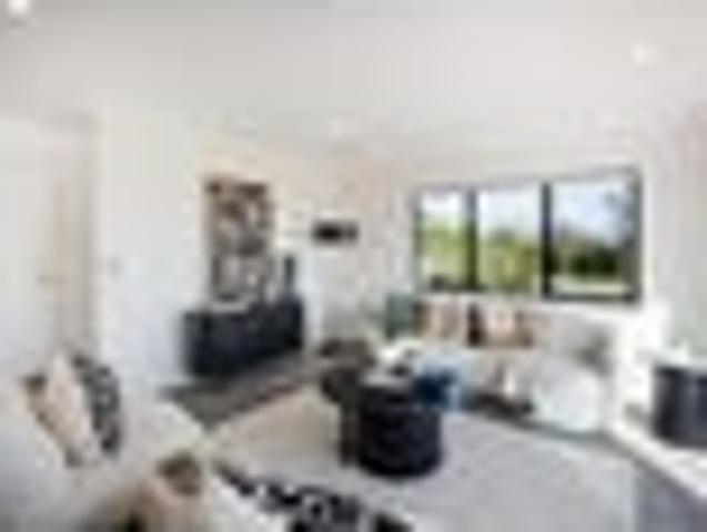 Modern Family Living with Outstanding Shed Space!