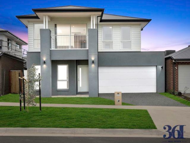 ! Modern Family Living with Premium Finishes in Prime Bonnie Brook For Rent !